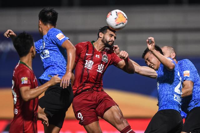 加兰25+8库里仅得11分 骑士大胜勇士豪取7连胜