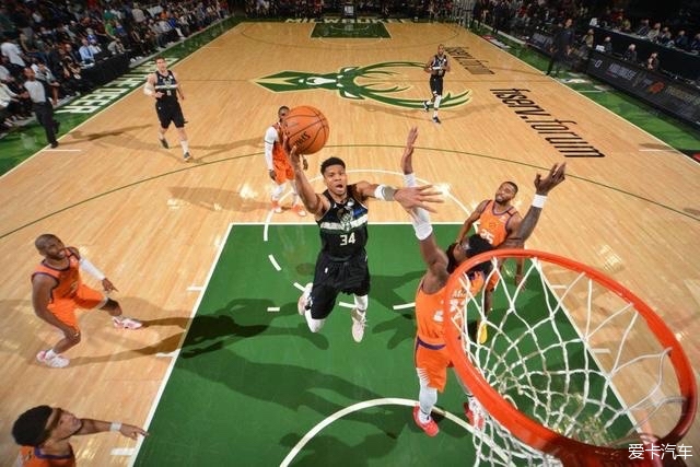 英超-萨拉赫点射加克波破门 利物浦2-0曼城